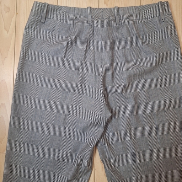 Hugo Boss Tilina plaid flat front lightweight wool blend straight leg pants - Picture 5 of 8